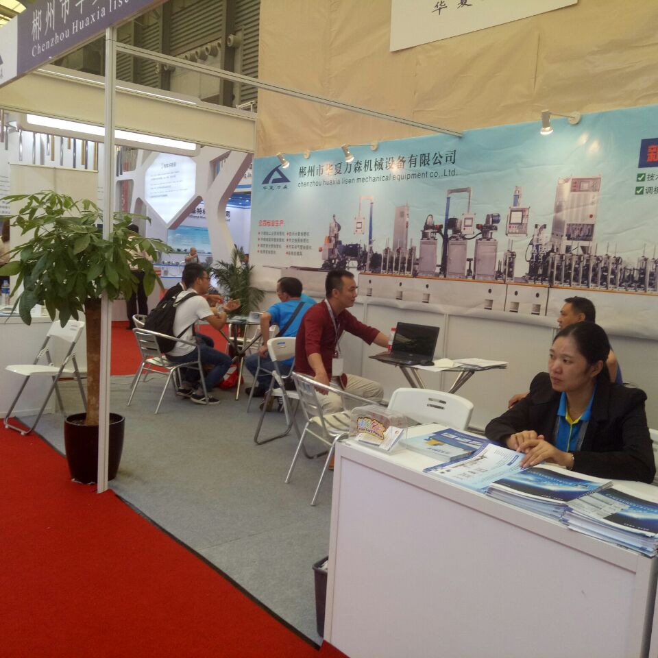 不銹鋼制管機,制管設備,鈦管設備,復合管制管機 不銹鋼制管機,制管設備,鈦管設備,復合管制管機